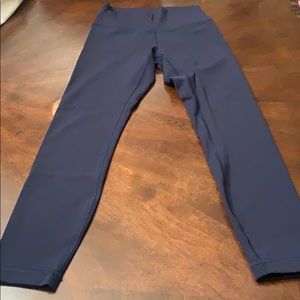 Lululemon Wunder Under 25” true navy